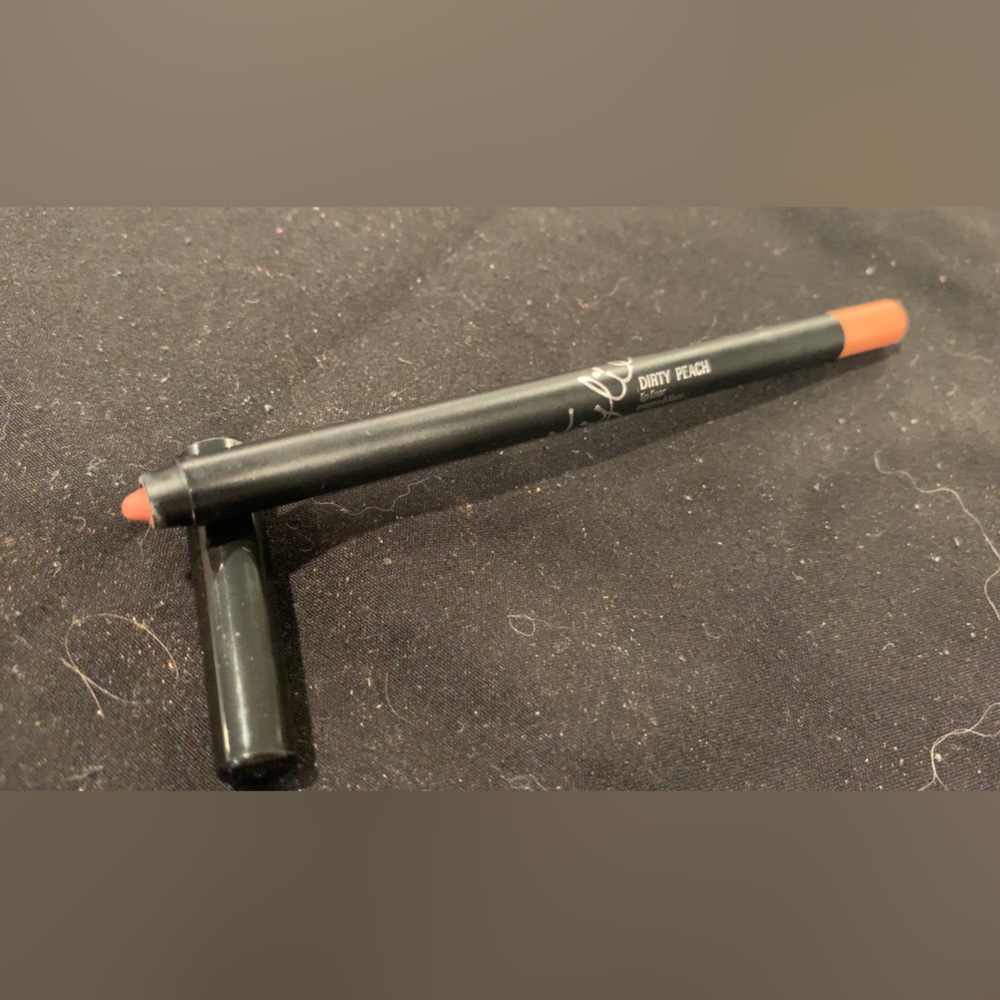 Kylie Lipliner